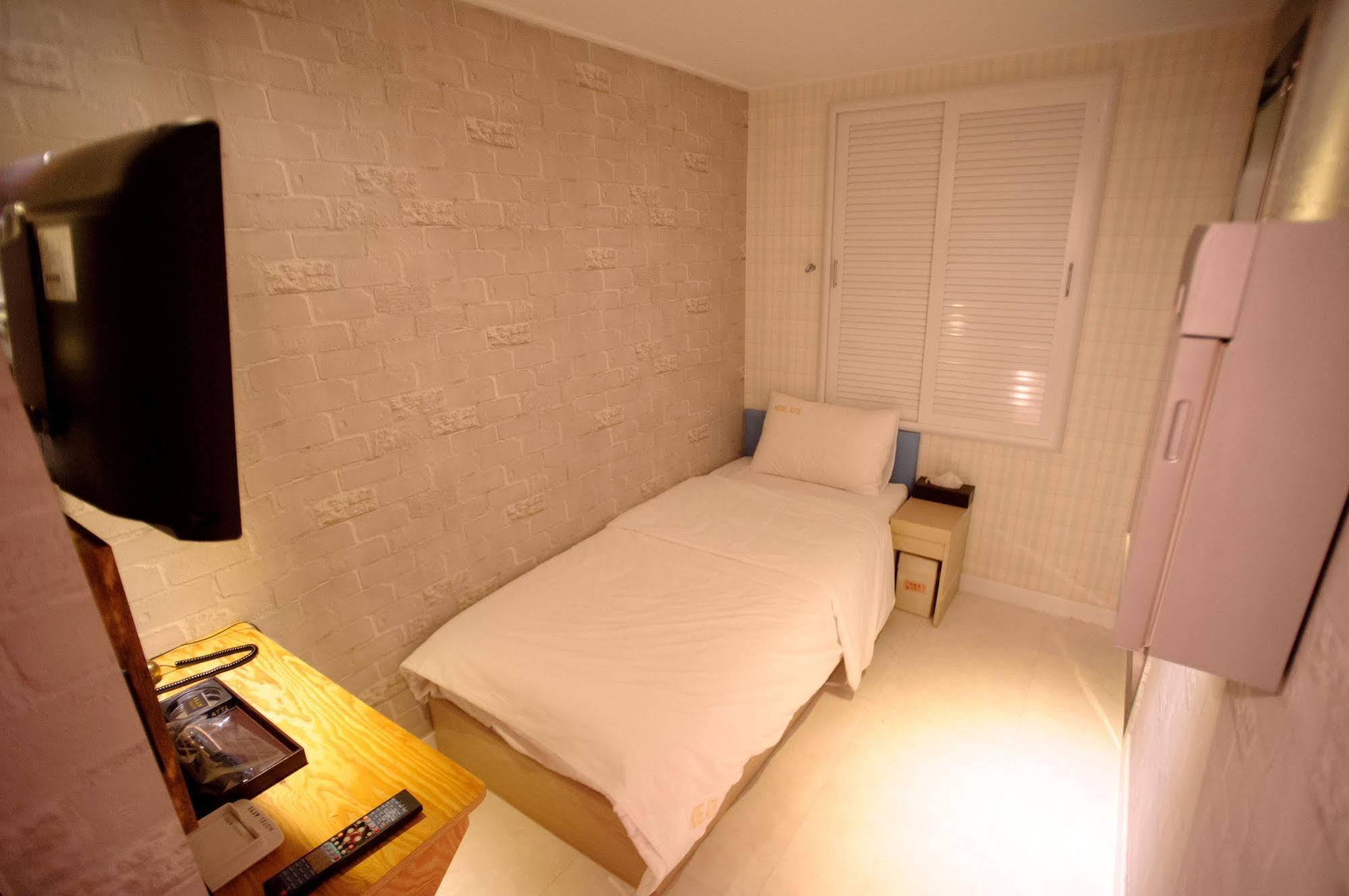 Atti 2* Seoul
